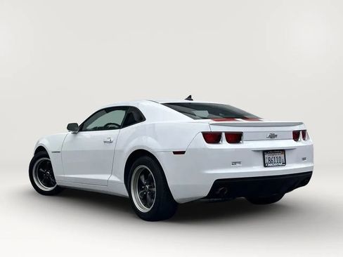 Used 2012 Chevrolet Camaro LS RWD image 4