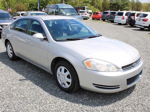 Used 2008 Chevrolet Impala LS FWD image 4