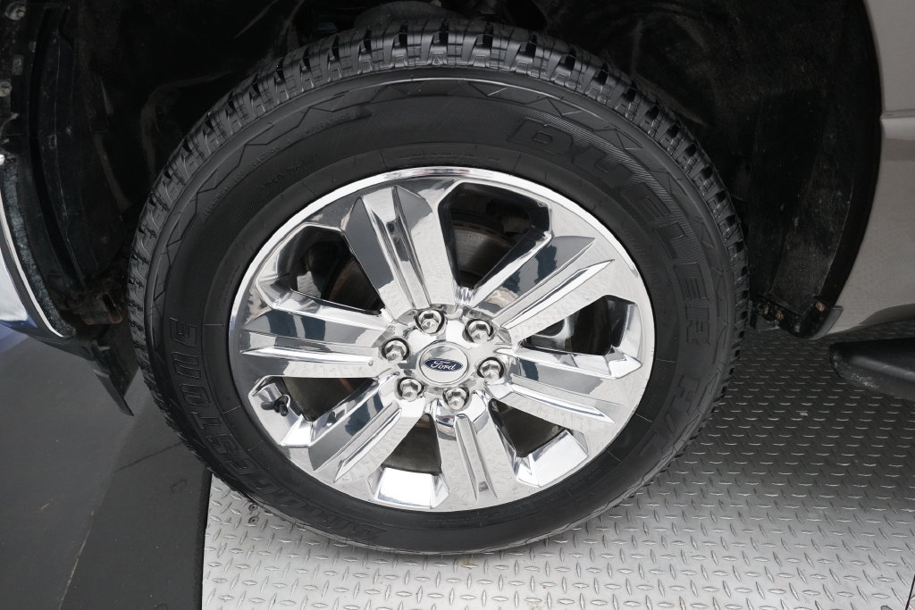 Used 2020 Ford F150 XLT w/ Equipment Group 302A Luxury AWD/4WD image 24