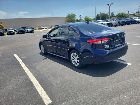 Used 2023 Toyota Corolla LE FWD image 4
