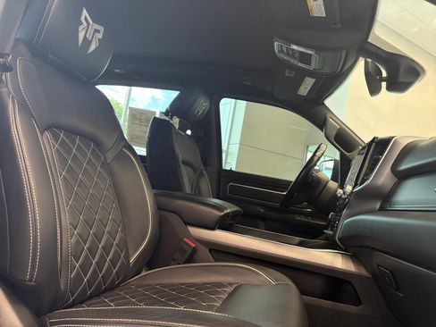 Used 2022 RAM 1500 Big Horn AWD/4WD image 31