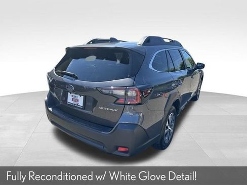 Certified 2025 Subaru Outback Premium AWD/4WD image 8