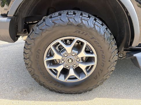 Used 2024 Ford Bronco Badlands AWD/4WD image 17