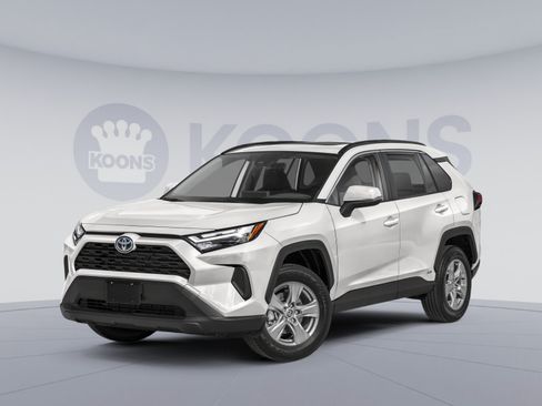 Used 2022 Toyota RAV4 XLE w/ Convenience Package AWD/4WD image 1