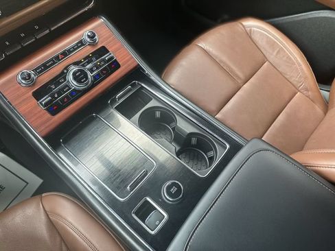 Certified 2023 Lincoln Aviator Reserve w/ Equipment Group 201A RWD image 22