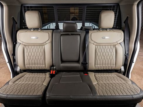 Used 2026 Ford F350 Platinum w/ Platinum Plus Package image 35