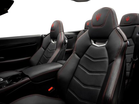 Used 2019 Maserati GranTurismo Sport RWD image 33