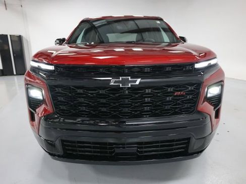 Used 2024 Chevrolet Traverse RS AWD/4WD image 2