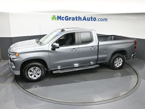 Used 2023 Chevrolet Silverado 1500 LT AWD/4WD image 18