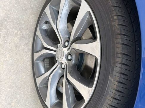 Used 2015 Chrysler 200 C w/ Navigation & Sound Group I FWD image 12