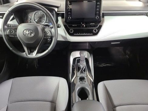 Used 2020 Toyota Corolla SE FWD image 2