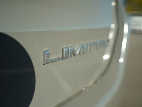 Used 2022 Jeep Compass Limited image 41