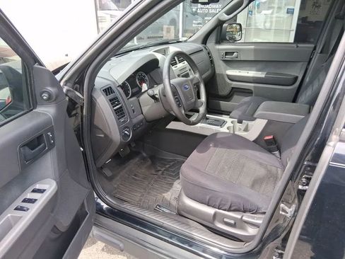 Used 2010 Ford Escape XLT FWD image 10
