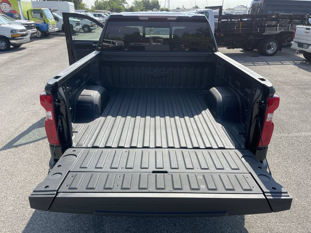 New 2026 Chevrolet Silverado 1500 RST w/ RST All Star Premium Package AWD/4WD image 23
