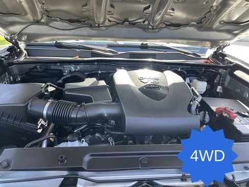 Used 2022 Toyota Tacoma SR AWD/4WD image 27