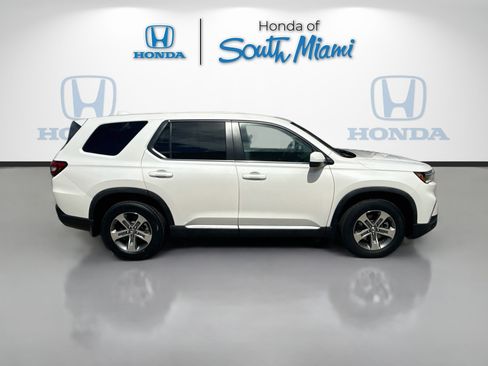 Used 2023 Honda Pilot EX-L image 8
