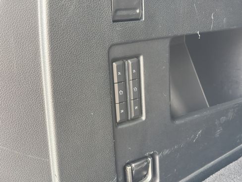 Used 2019 Lincoln Navigator Reserve AWD/4WD image 11
