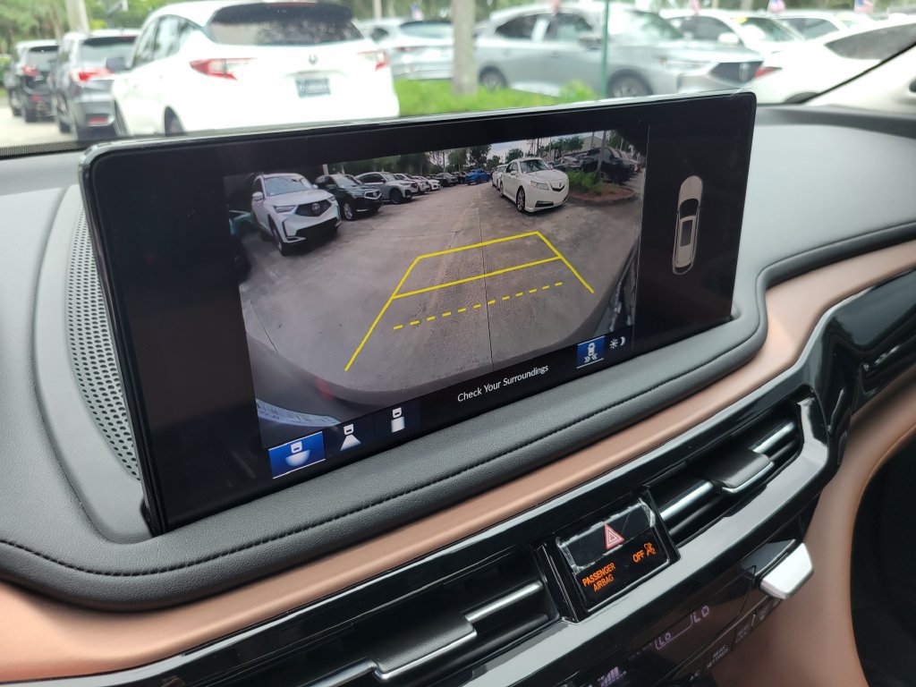 Used 2025 Acura MDX w/ Technology Package FWD image 30