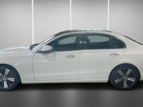 Used 2023 Mercedes-Benz C 300 Sedan image 5