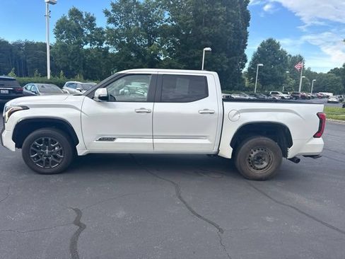 Used 2025 Toyota Tundra Platinum AWD/4WD image 9