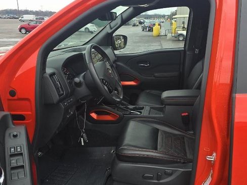 Certified 2025 Nissan Frontier PRO-4X w/ Pro Premium Package image 3