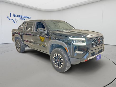Used 2022 Nissan Frontier Pro-X RWD image 3