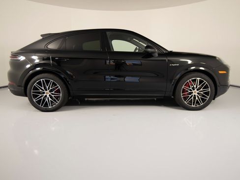 New 2026 Porsche Cayenne S image 10