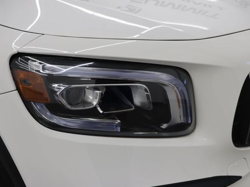 Used 2022 Mercedes-Benz GLB 35 AMG 4MATIC image 23