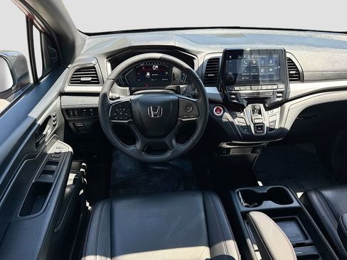 Used 2023 Honda Odyssey Sport image 22