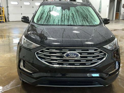 Certified 2023 Ford Edge Titanium AWD/4WD image 2