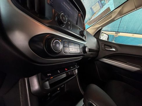 Used 2022 Chevrolet Colorado LT w/ Fleet Safety Package image 23