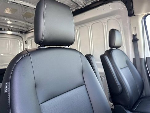 New 2025 Ford Transit 250 148 Medium Roof image 23