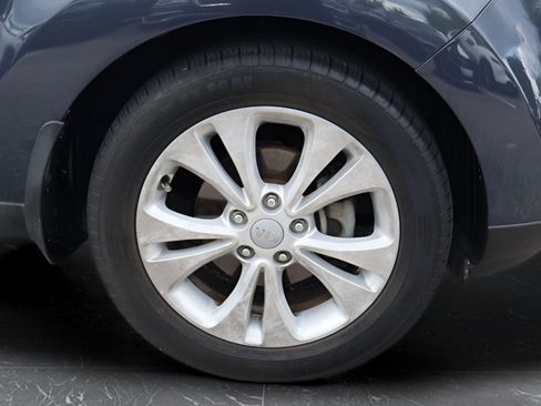 Used 2016 Kia Soul ! FWD image 26