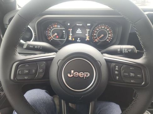 New 2026 Jeep Gladiator Sport AWD/4WD image 14