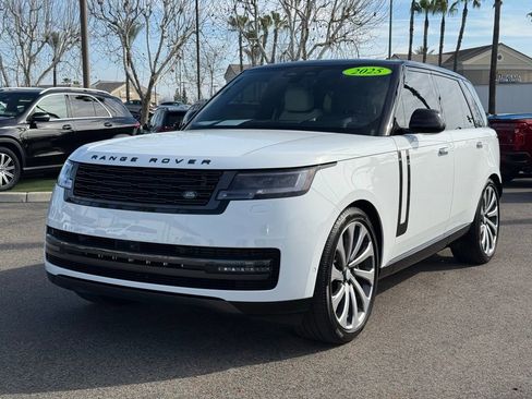 Used 2025 Land Rover Range Rover SE AWD/4WD image 10