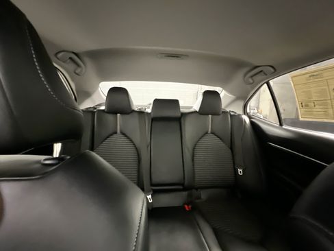 Used 2022 Toyota Camry SE w/ Audio Upgrade Package FWD image 33