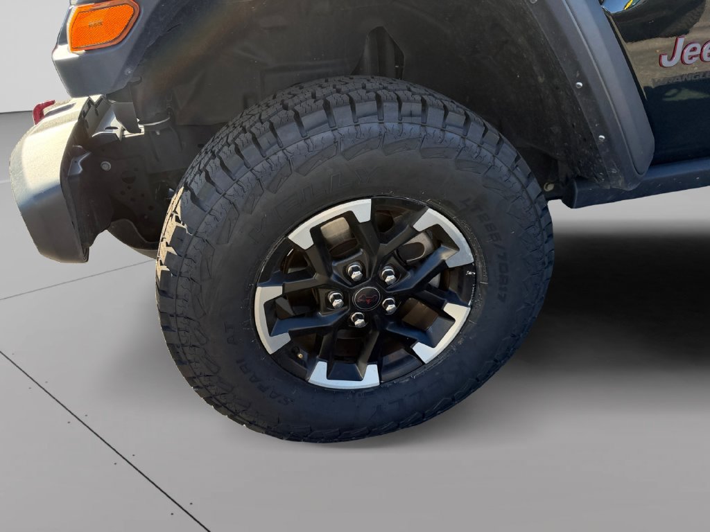 Used 2025 Jeep Wrangler Unlimited Rubicon AWD/4WD image 9