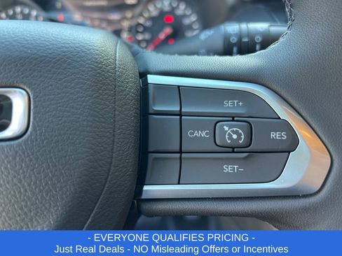 New 2026 Jeep Compass Latitude image 14