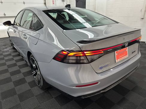 Used 2024 Honda Accord Sport image 8