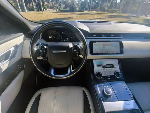 Used 2020 Land Rover Range Rover Velar R-Dynamic S image 9