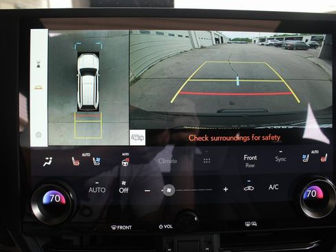 Used 2025 Lexus GX 550 image 16