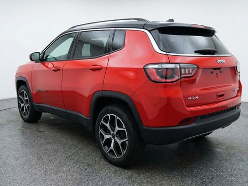 Used 2025 Jeep Compass Limited image 6