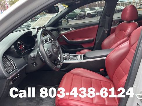 Used 2020 Kia Stinger GT2 image 7
