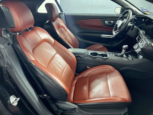 Used 2024 Ford Mustang GT Premium image 30