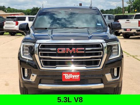 Used 2024 GMC Yukon SLT w/ SLT Luxury Package RWD image 3