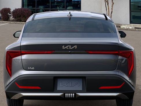 New 2025 Kia K4 LXS image 13