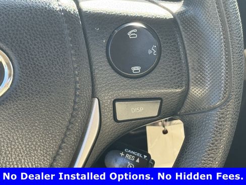 Used 2015 Toyota Corolla LE FWD image 14