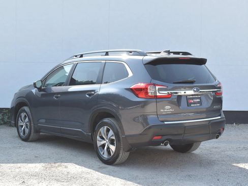 Used 2025 Subaru Ascent Premium AWD/4WD image 2
