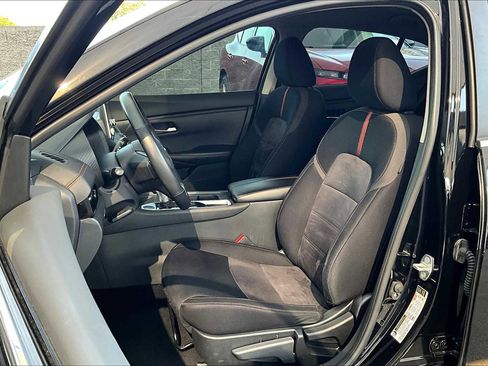 Used 2023 Nissan Sentra SR image 7