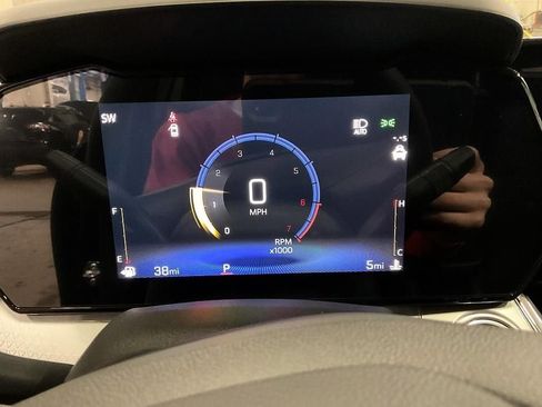 New 2026 Chevrolet Trax LT w/ Driver Confidence Package FWD image 6